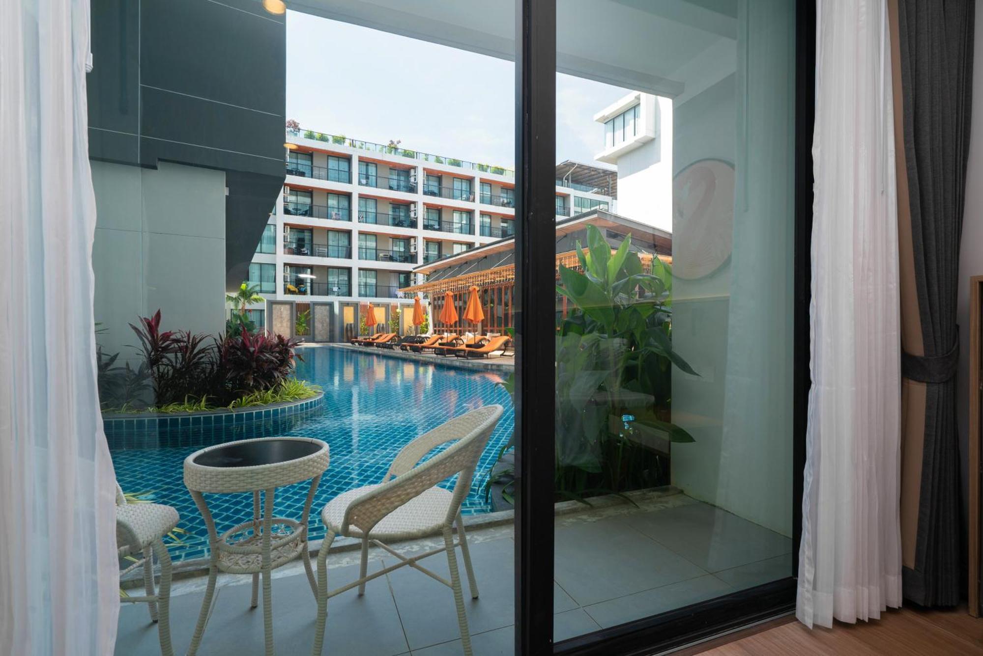วี กะตะ ลักชูรี่ Hotel หาดกะตะ ห้อง รูปภาพ