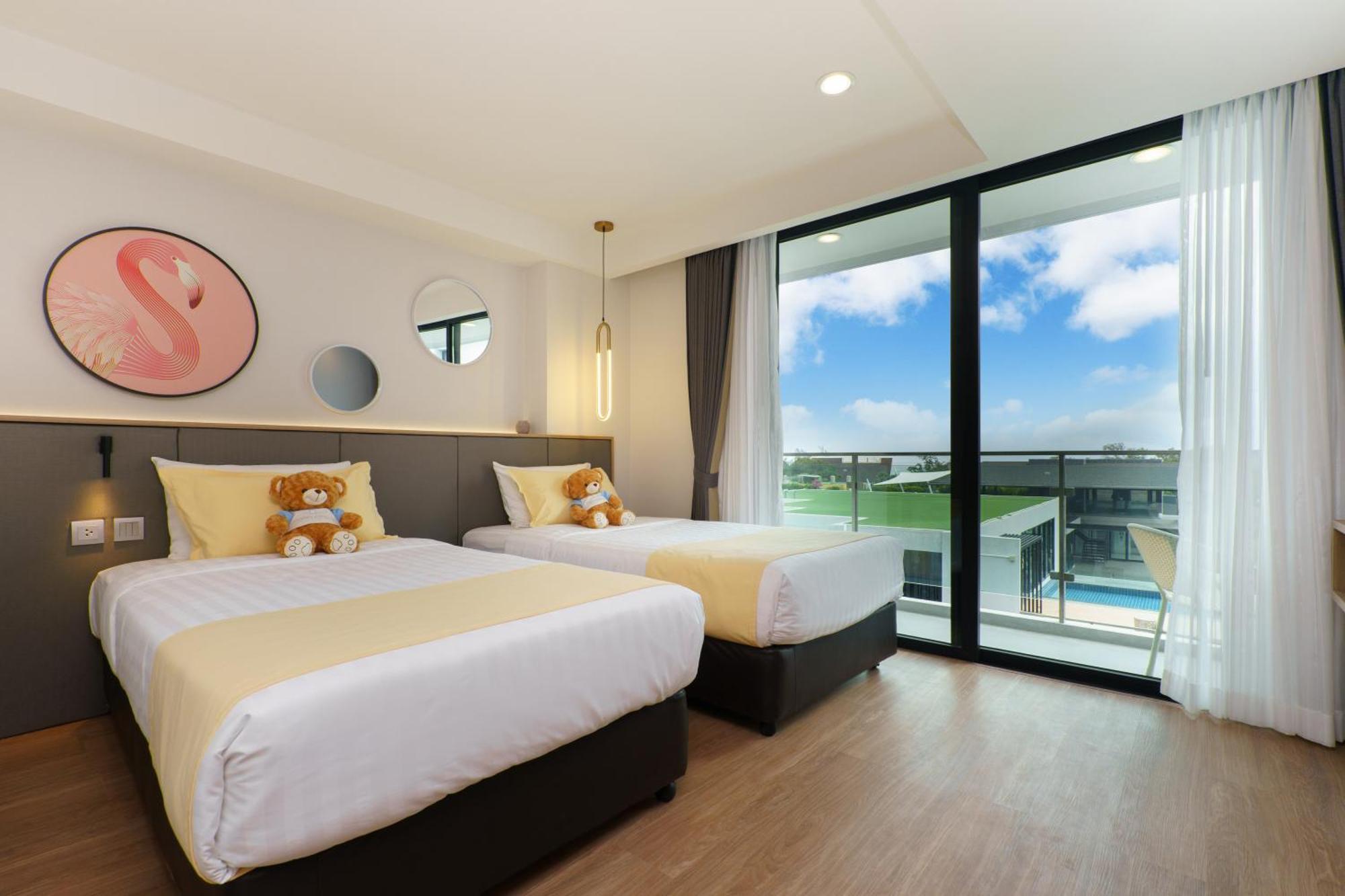 วี กะตะ ลักชูรี่ Hotel หาดกะตะ ห้อง รูปภาพ